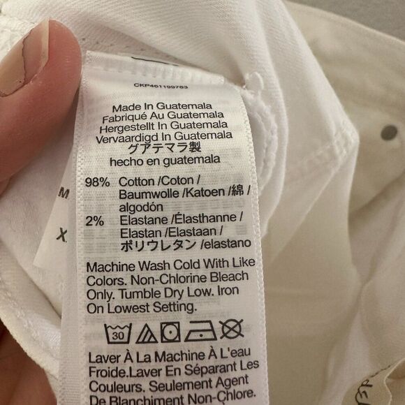 Madewell The Perfect Vintage Straight Jean in Tile White: Ripped-Knee Edition 27 - Picture 12 of 13